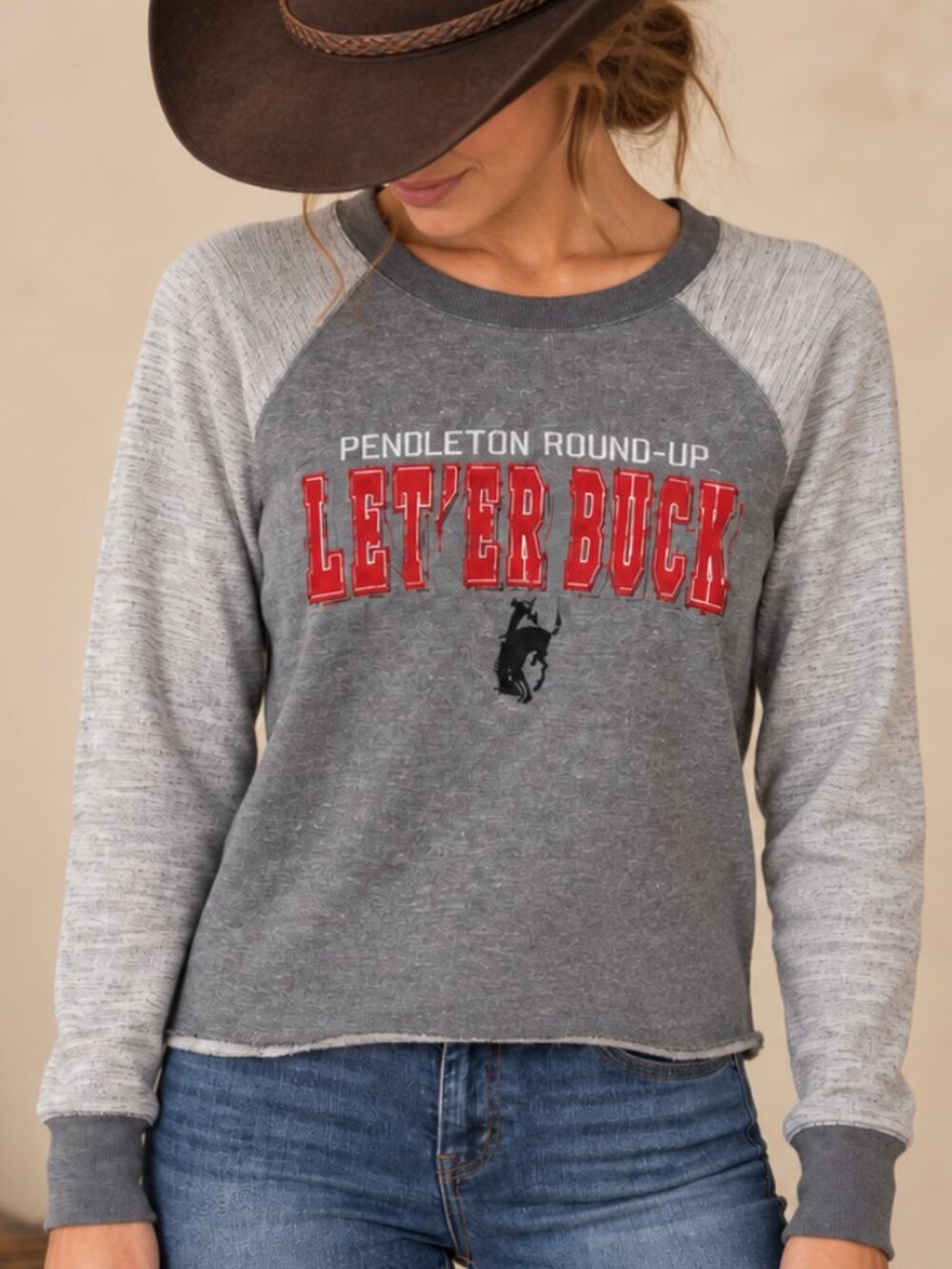 Womens "Let'er Buck" Pendleton Round-Up cropped Sweatshirt, size medium